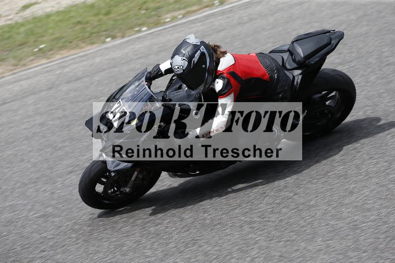 /30 27.07.2026  Dunlop Ride und Test Day ADR/Gruppe gelb Erfahren/77